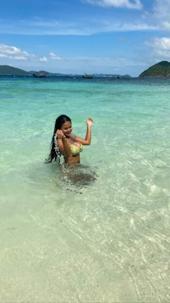 Chaudasse latine en quête de sensations à Lyon rencontre-Teen-Lyon