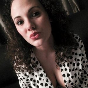 Un tajine, un verre de vin, et après… on verra Lina - rencontre-Libertine-Arles